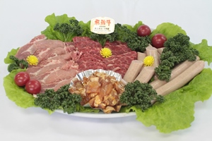 【１】 岐阜県産焼肉用お肉詰め合せ